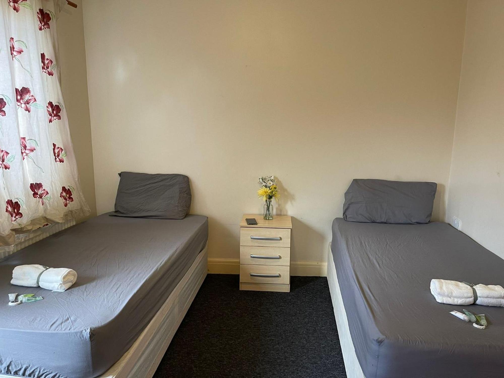 Ensuite Family In Stratford *