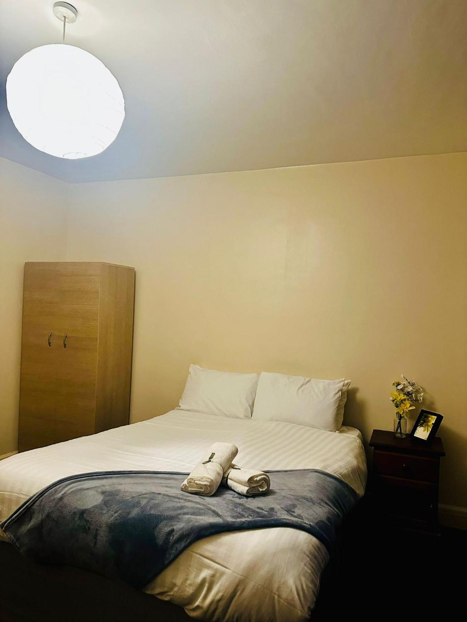 Ensuite Family In Stratford *