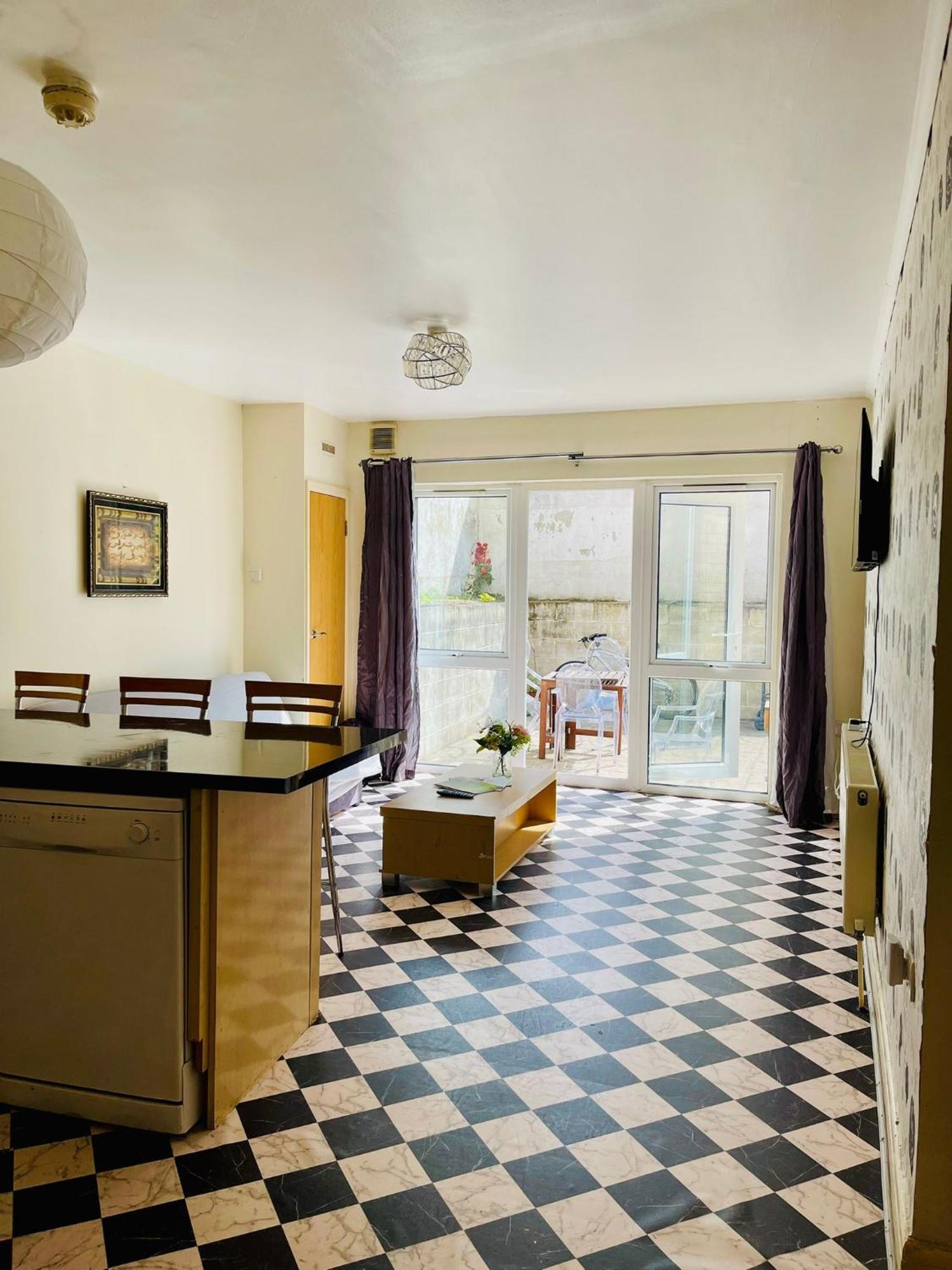 Affittacamere Ensuite Family In Stratford Londra